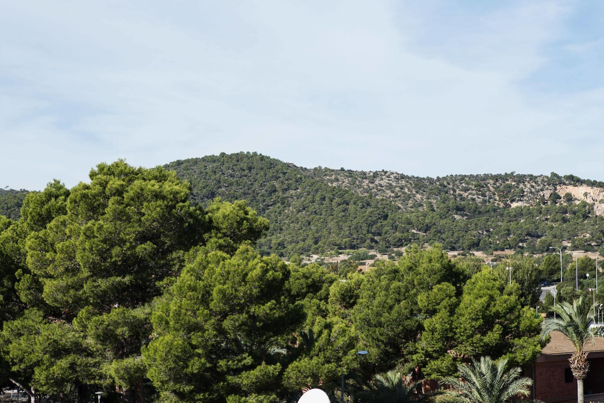 Hotel Gabarda&gil 2*